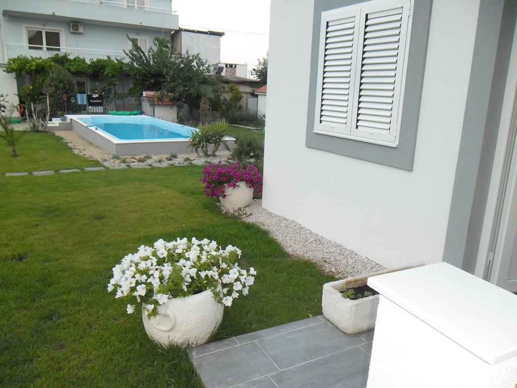 Rooms & Apartments Marinero Бетина Стая снимка
