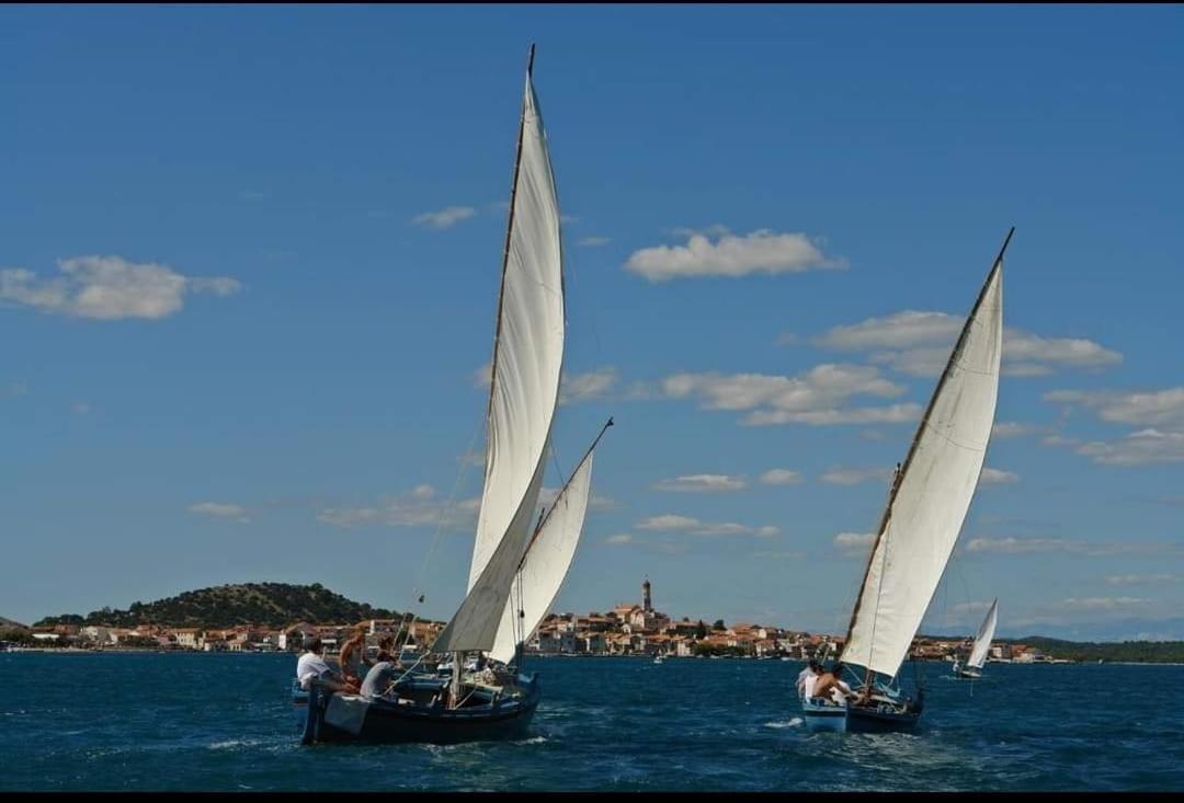 Rooms & Apartments Marinero Бетина Екстериор снимка
