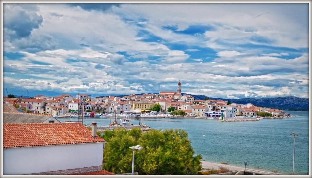 Rooms & Apartments Marinero Бетина Екстериор снимка