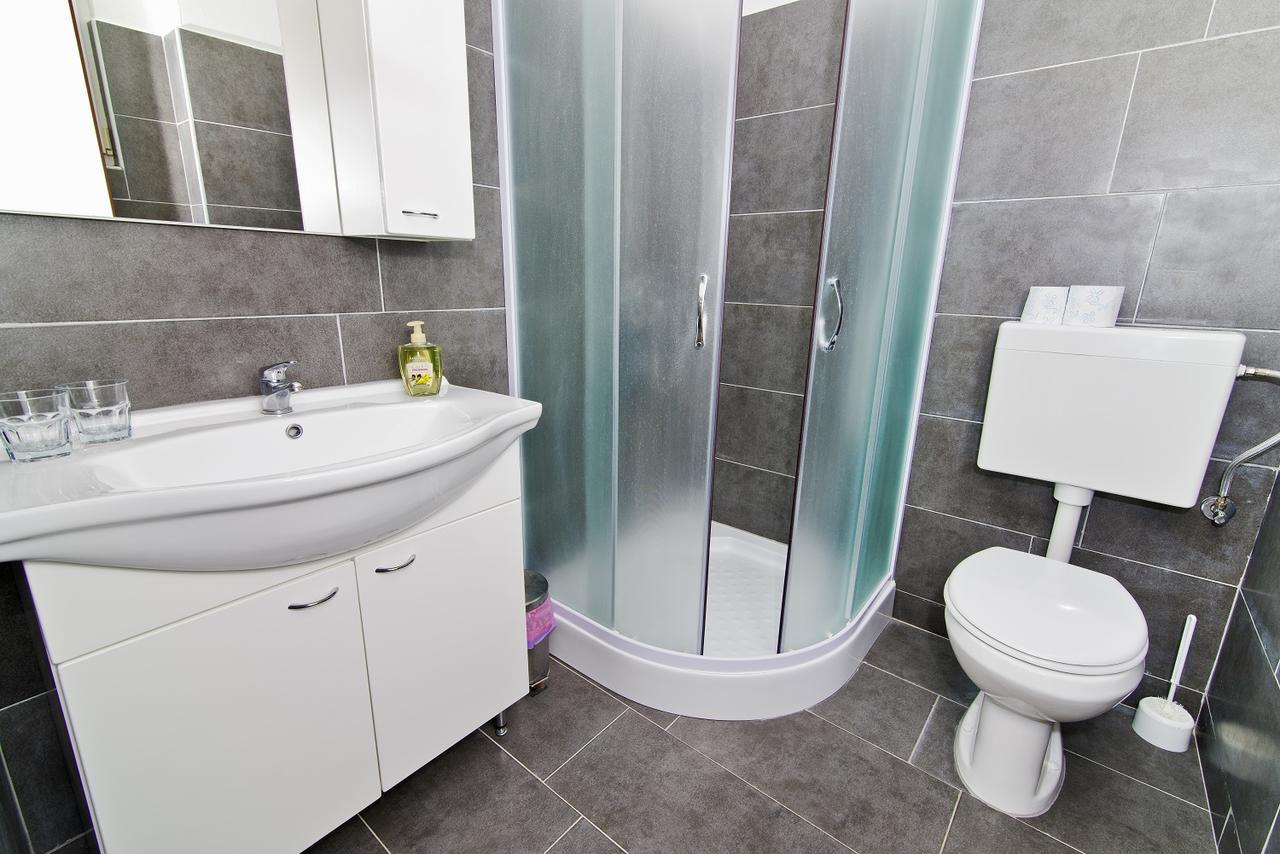 Rooms & Apartments Marinero Бетина Екстериор снимка